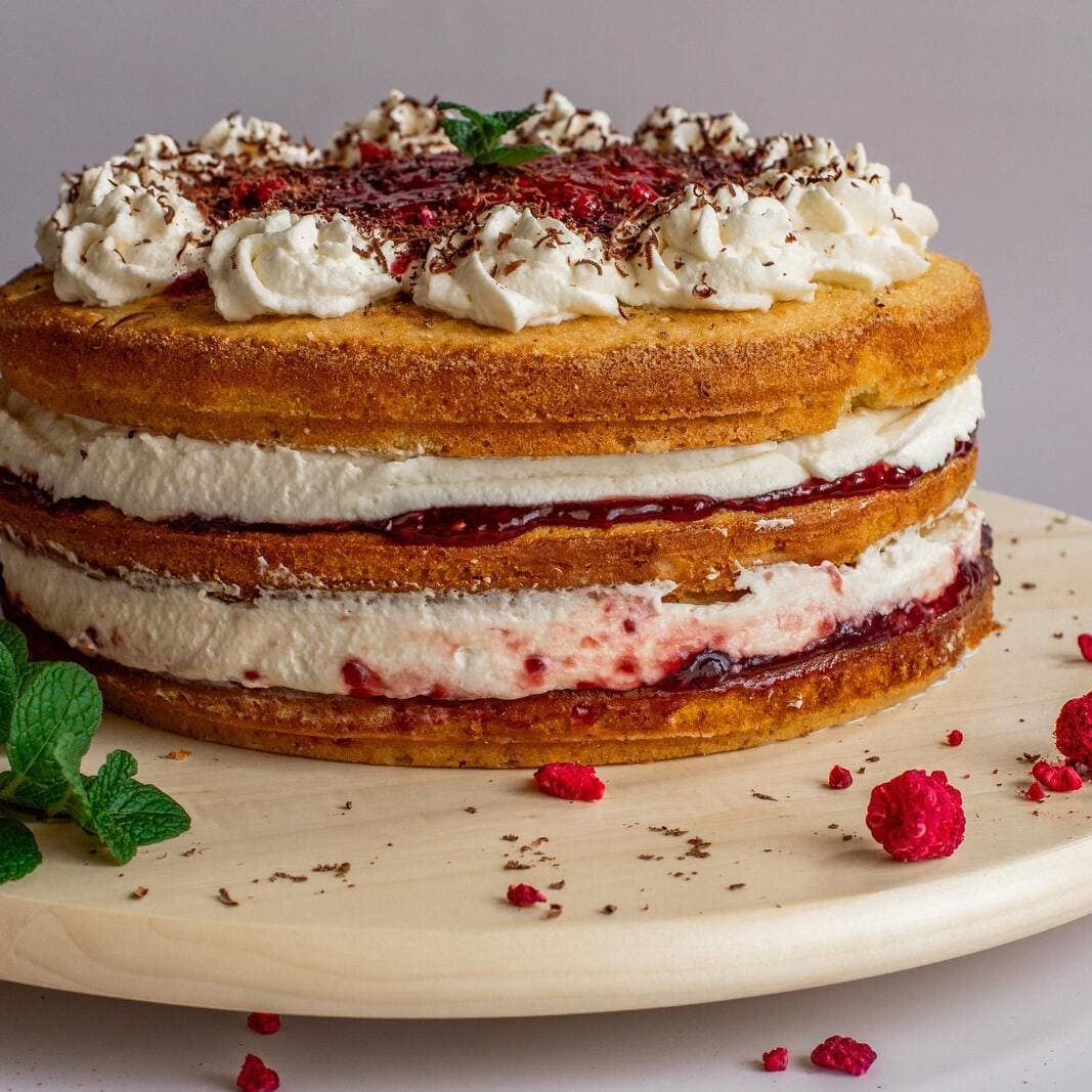 Raspberry&Yogurt cake